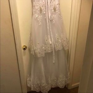 Wedding dress